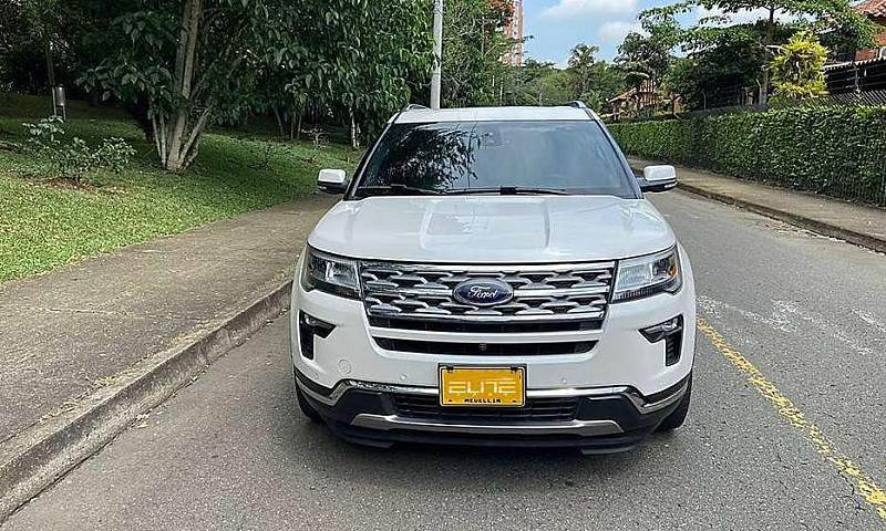 Ford Explorer Limite...