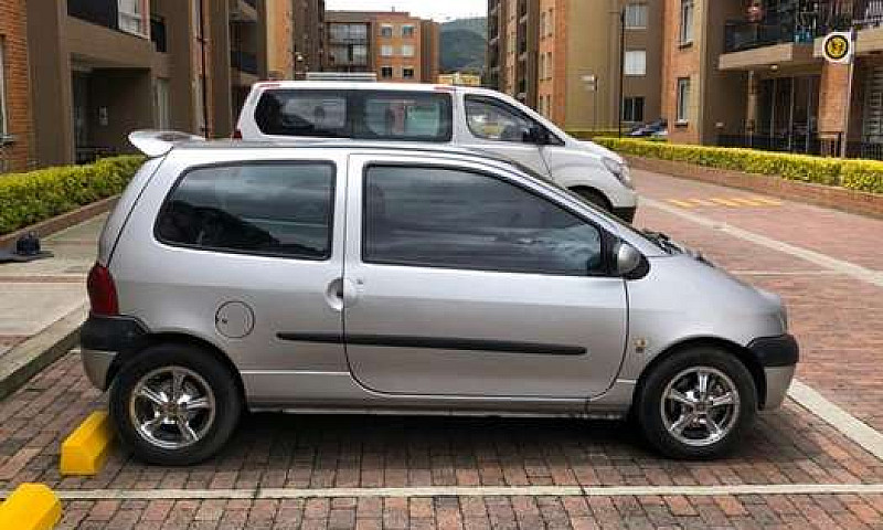 Vendo Renault Twingo...