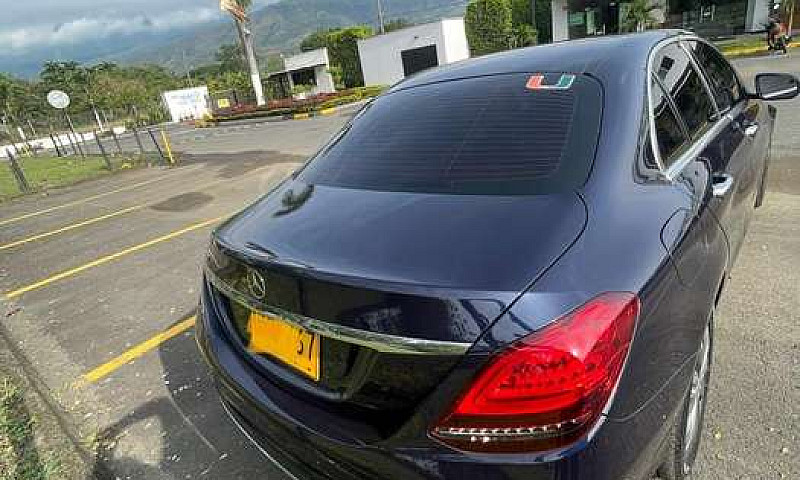 Mercedes Benz C200 E...