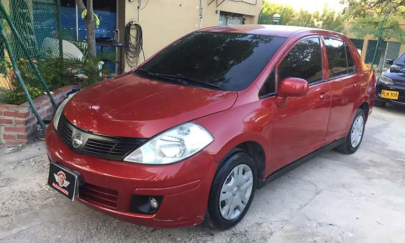 Nissan Tiida Mio 1.8...