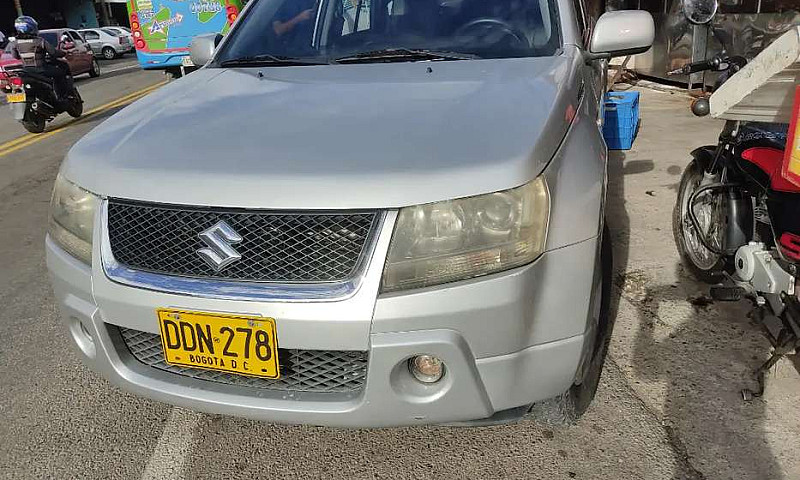 Suzuki Grand Vitara ...