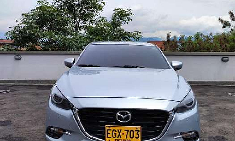 Mazda 3 Grand Tourin...