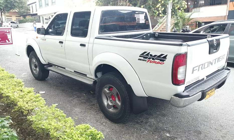 Nissan Frontier D22 ...