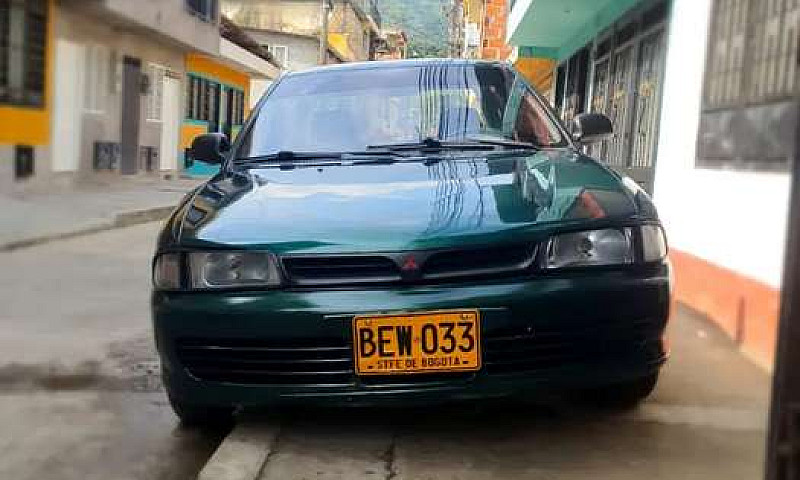 Vendo Mitsubishi Lan...