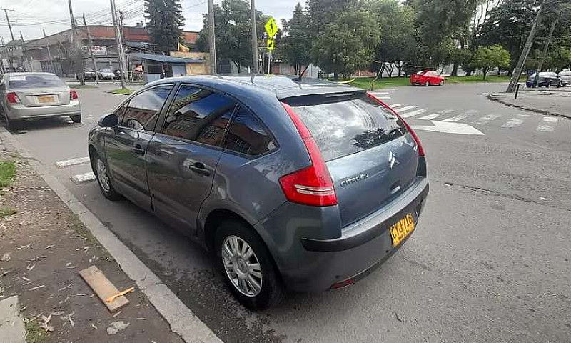 Citroën C4...