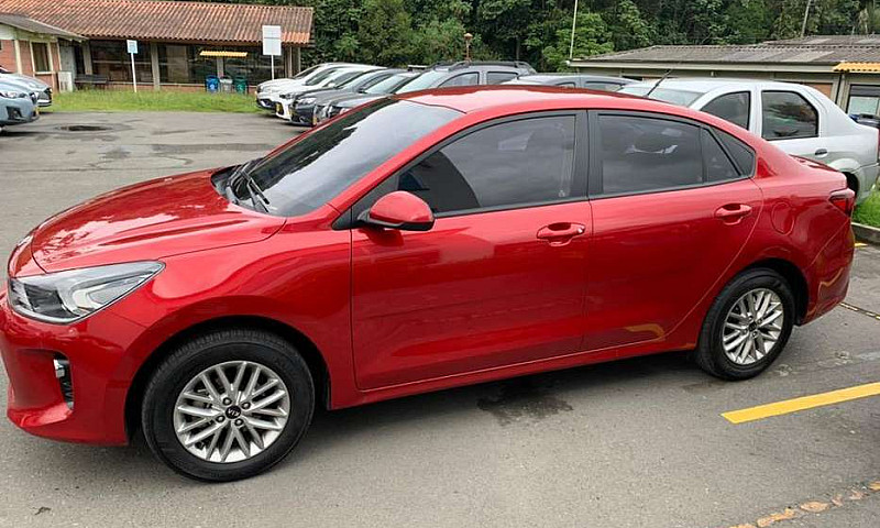 Kia Rio Sedan 1.4 Ex...