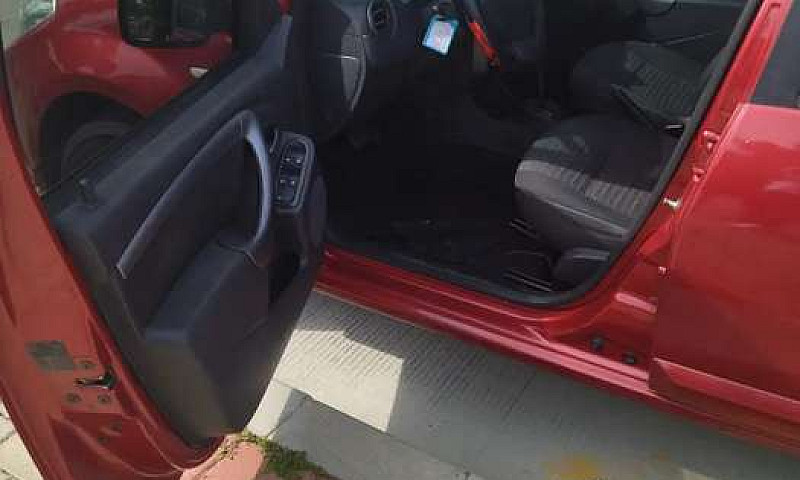 Renault Sandero Auto...