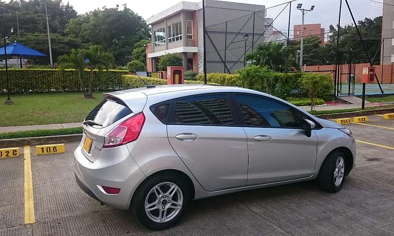 Ford Fiesta Hatchbac...
