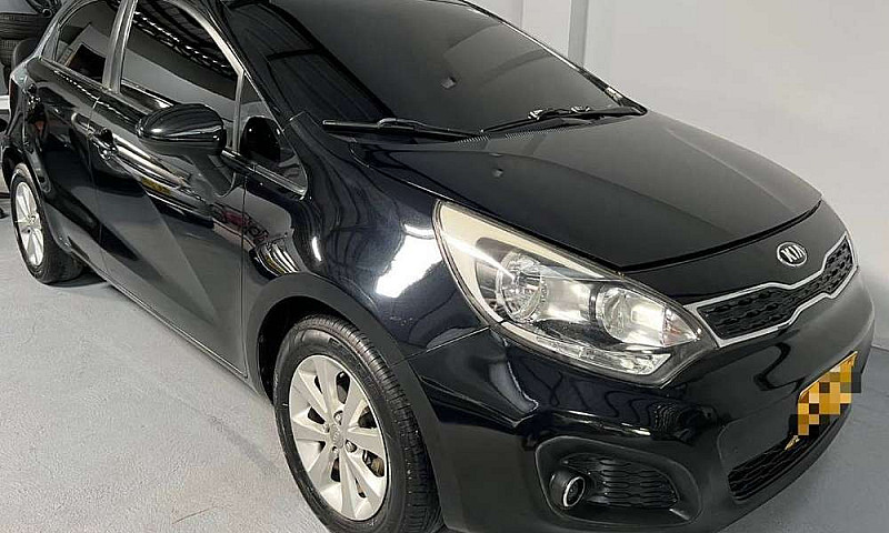 Kia Rio Hb 2015...
