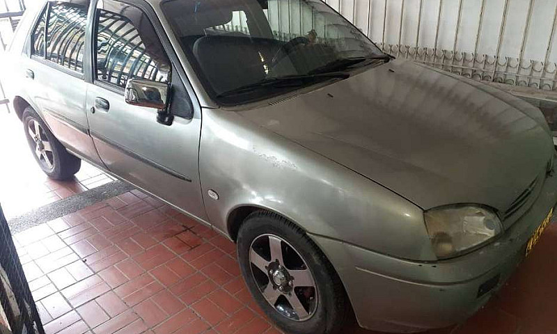 Se Vende Ford Fiesta...