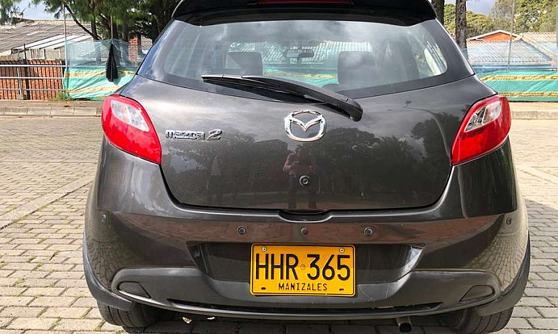 Vendo Mazda 2 Excele...
