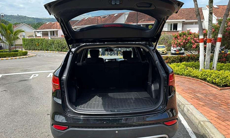 Hyundai Santafe 2014...
