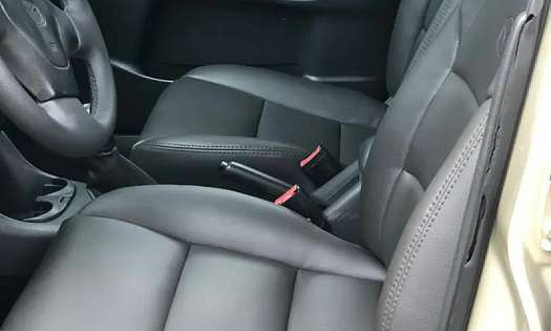 Vendo Mazda 626 Mile...