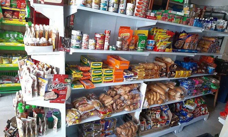 Se Vende Tienda...
