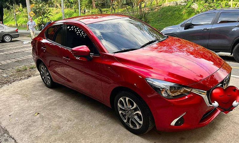 Mazda 2 Sedan...