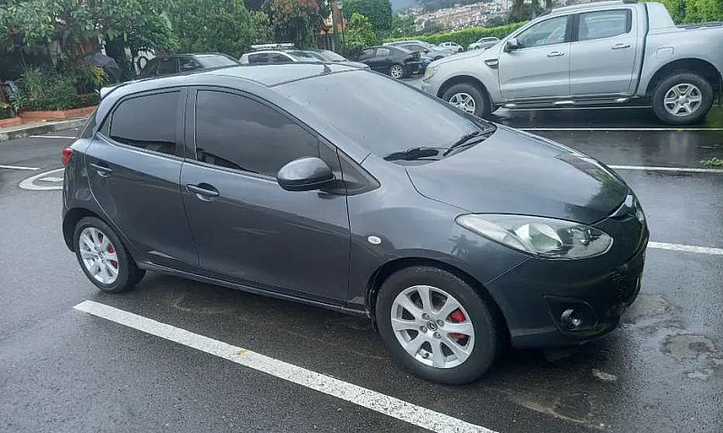 Mazda 2  2013 Mecani...