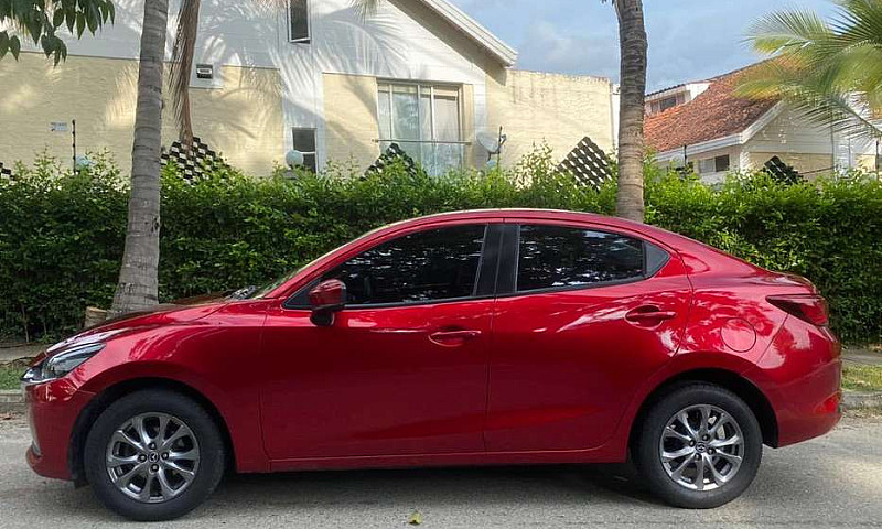 Mazda 2 Touring Seda...