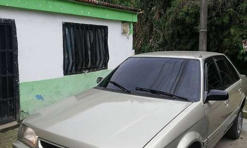 Mazda 323 Nei 1999 F...