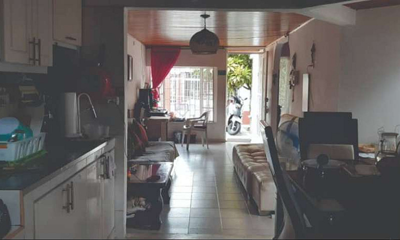 Vendo Casa Familiar,...