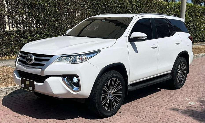 Toyota Fortuner 2017...
