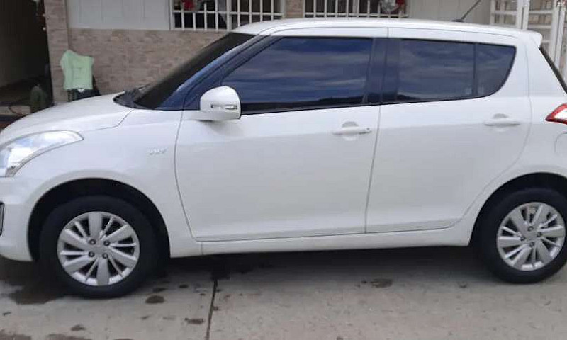 Suzuki Swift Live  2...