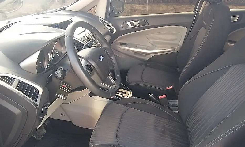 Ford Ecosport Titani...
