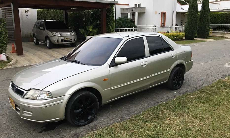 Carro Lancer...