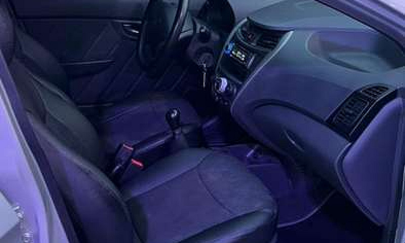 Hyundai Eon 2015...