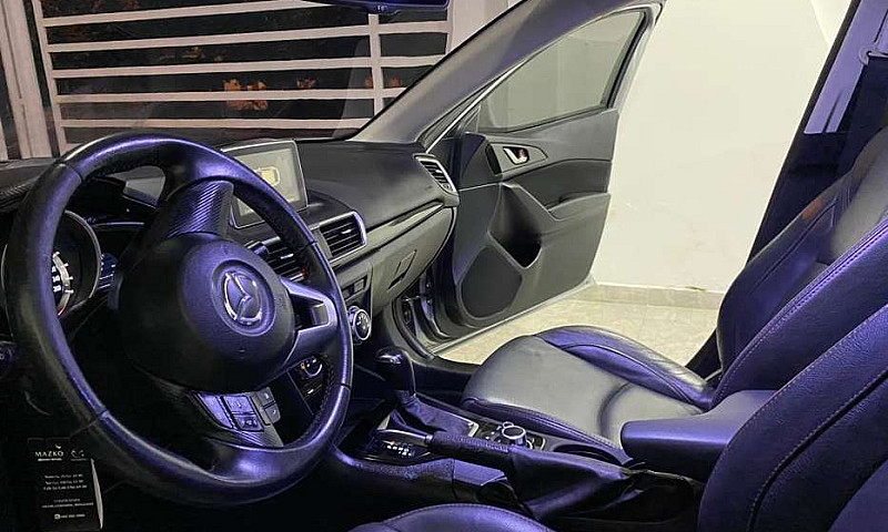 Mazda 3 Touring Auto...