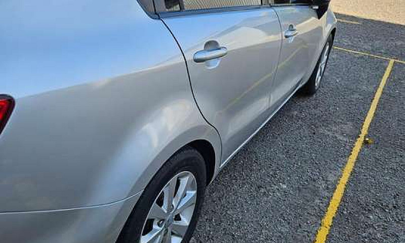 Kia Rio 2013 Automat...