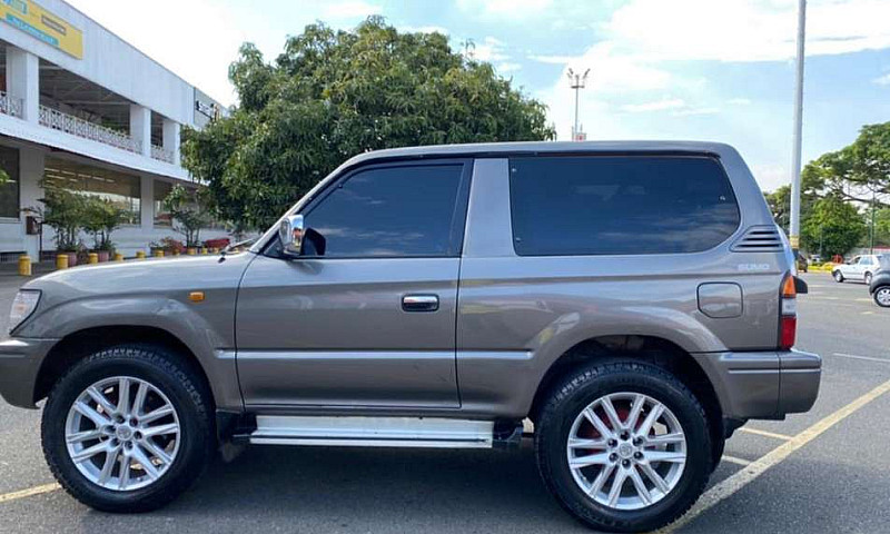 Toyota Prado Sumo...