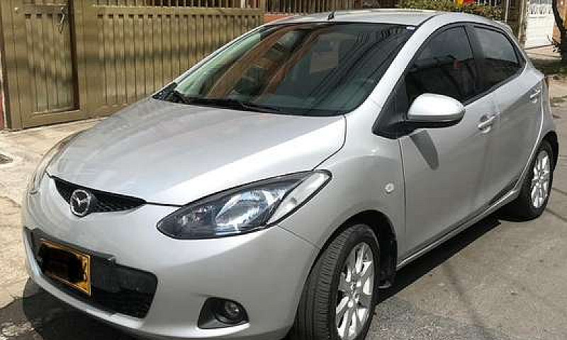 Mazda 2 Perfecto Est...