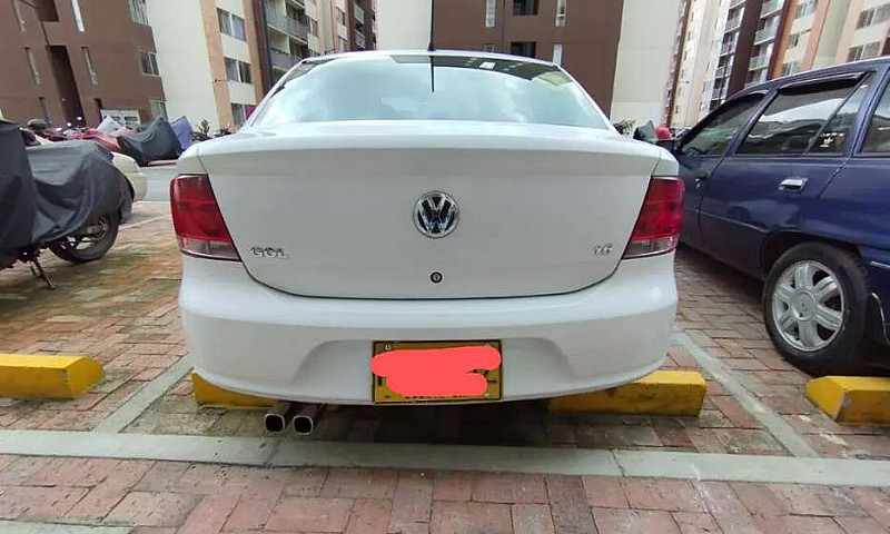 Volkswagen Gol Sedan...