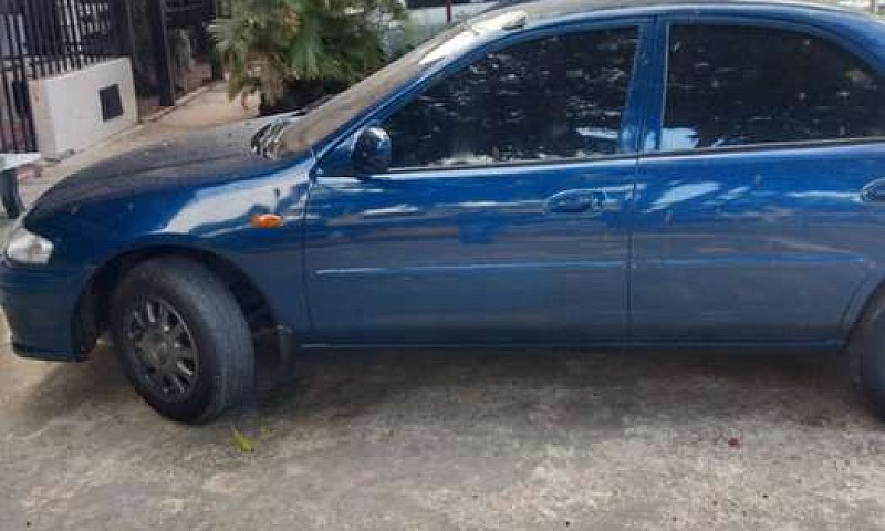 Vendo Carro Mazda...