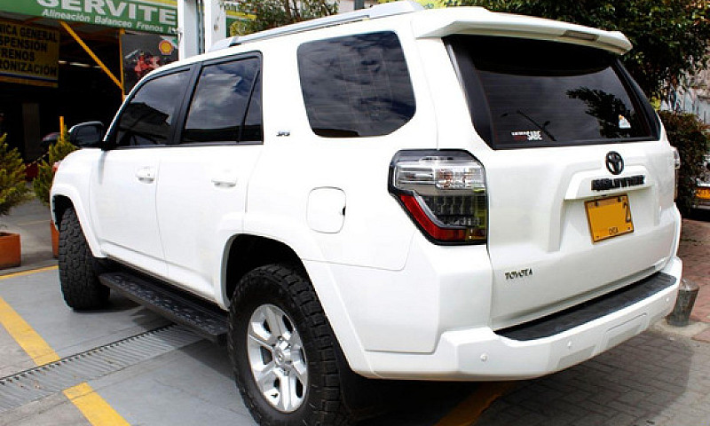 Toyota 4Runner 4.0 S...