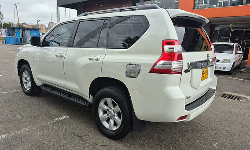 Toyota Prado 3.0 Tx-...