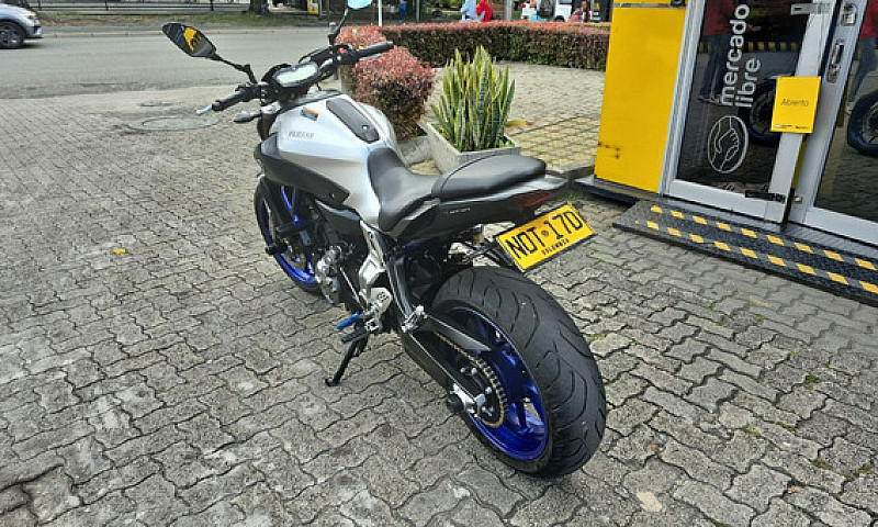  Yamaha Mt 07 2015...