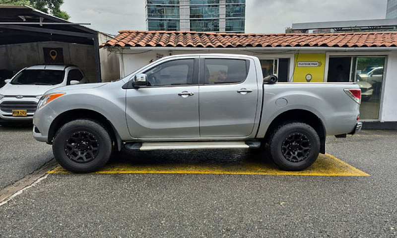 Mazda Bt-50 3.2 Dies...