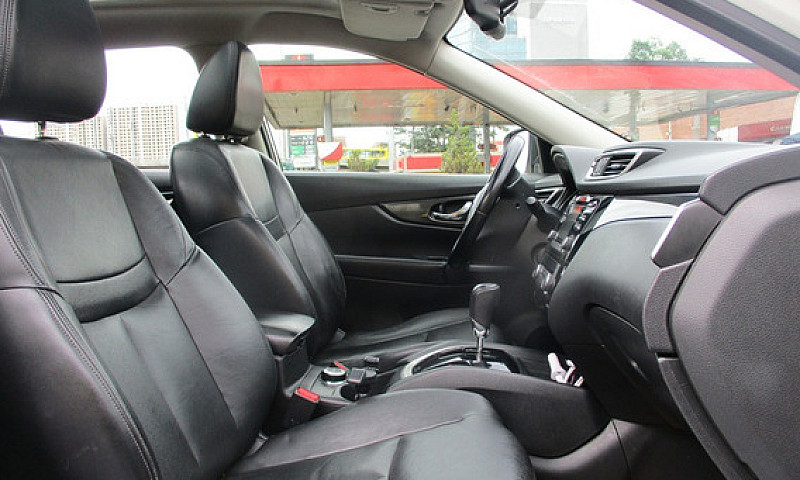 Nissan X-Trail Exclu...