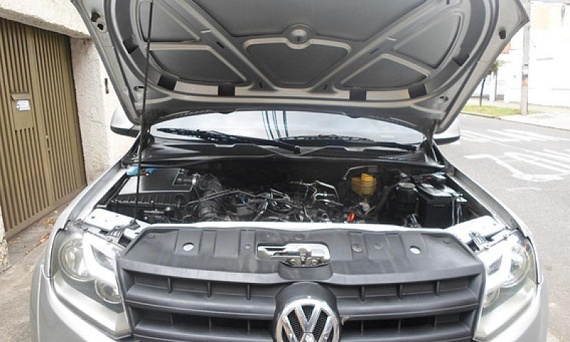 Volkswagen Amarok Em...
