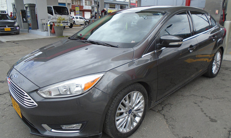 Ford Focus 2.0 Titan...