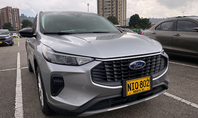 Ford Escape Active 1...