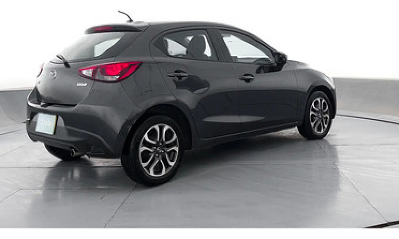 Mazda 2 Grand Tourin...