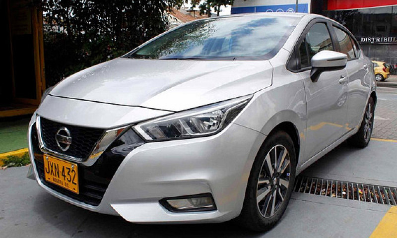 Nissan Versa 1.6 Sen...