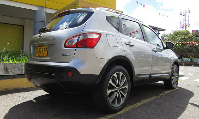 Nissan Qashqai 2.0 4...