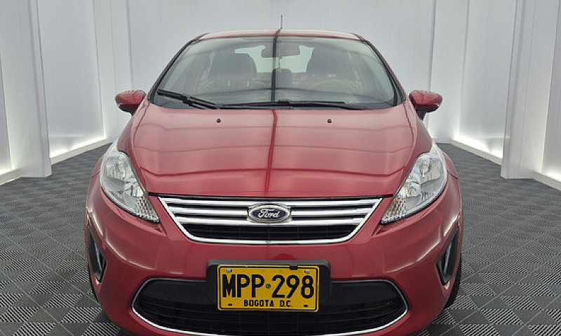Ford Fiesta 1.6 At 2...