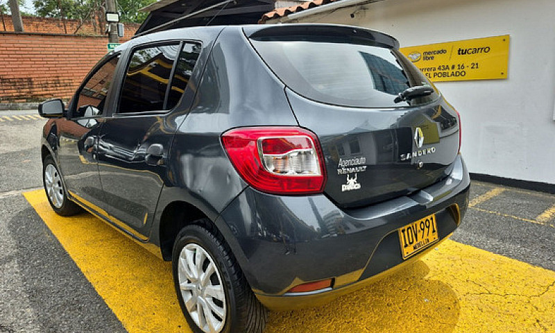 Renault Sandero 1.6 ...