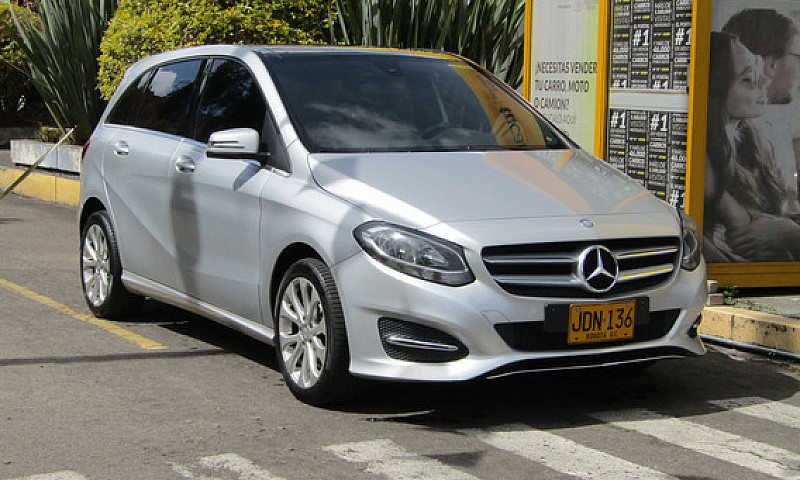 Mercedes-Benz Clase ...
