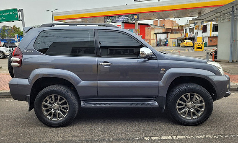 Toyota Land Cruiser ...