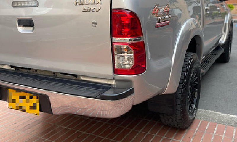 Toyota Hilux 3.0 Srv...